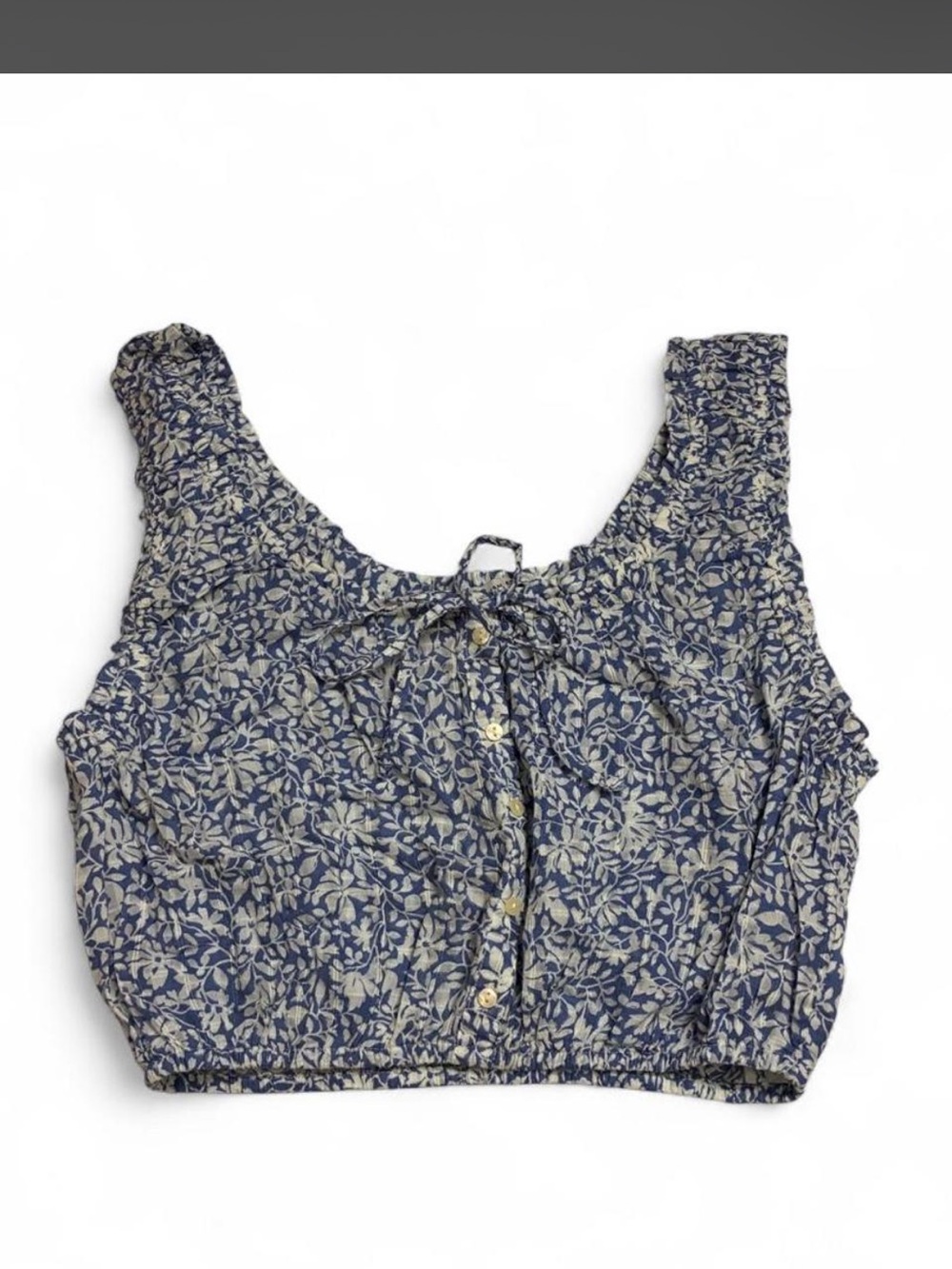 AMERICAN EAGLE- white/blue floral crop top - Size: S.